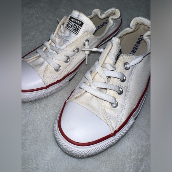Woman’s Converse - Picture 2 of 10
